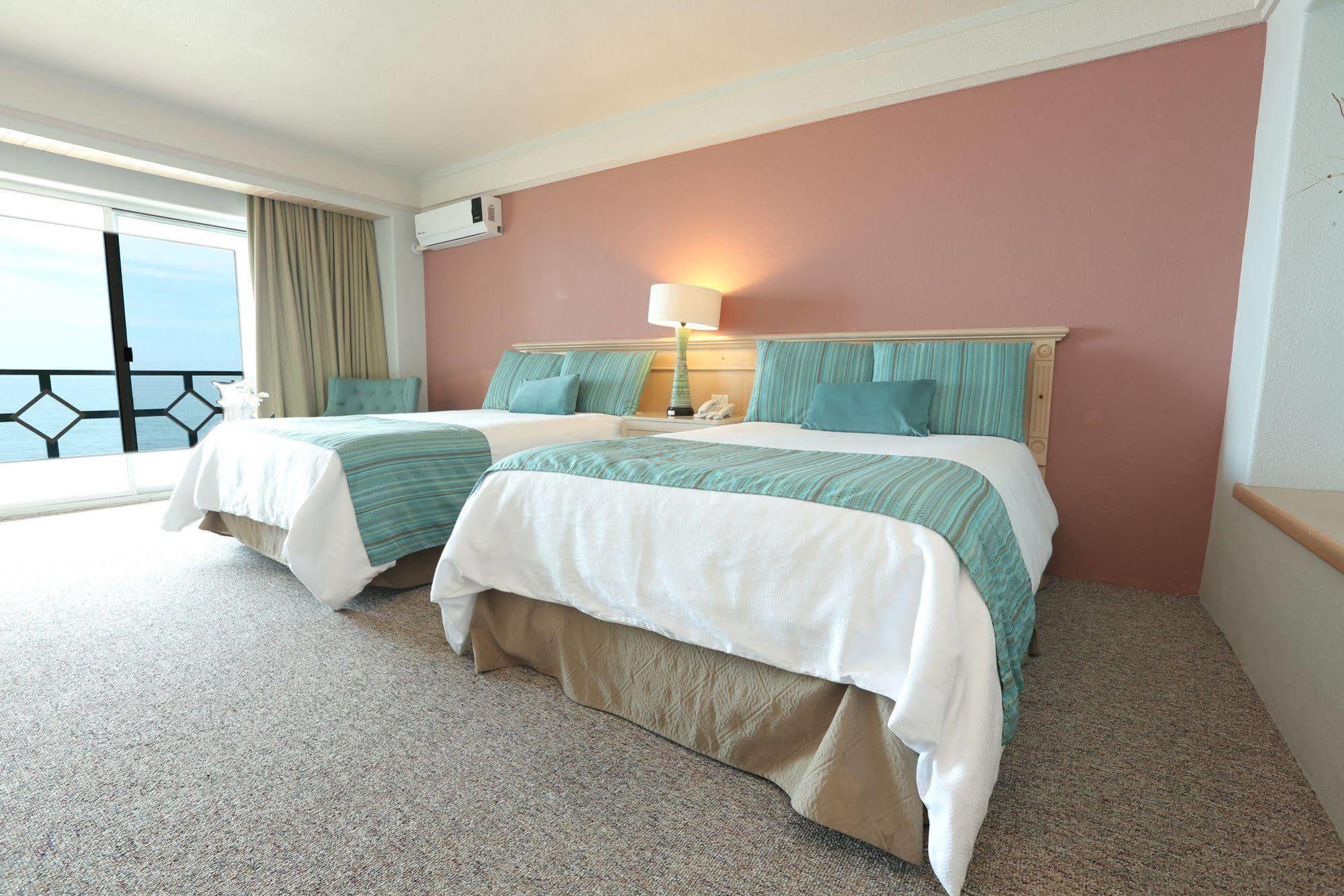 Hotel Las Rosas & Spa 엔세나다 외부 사진